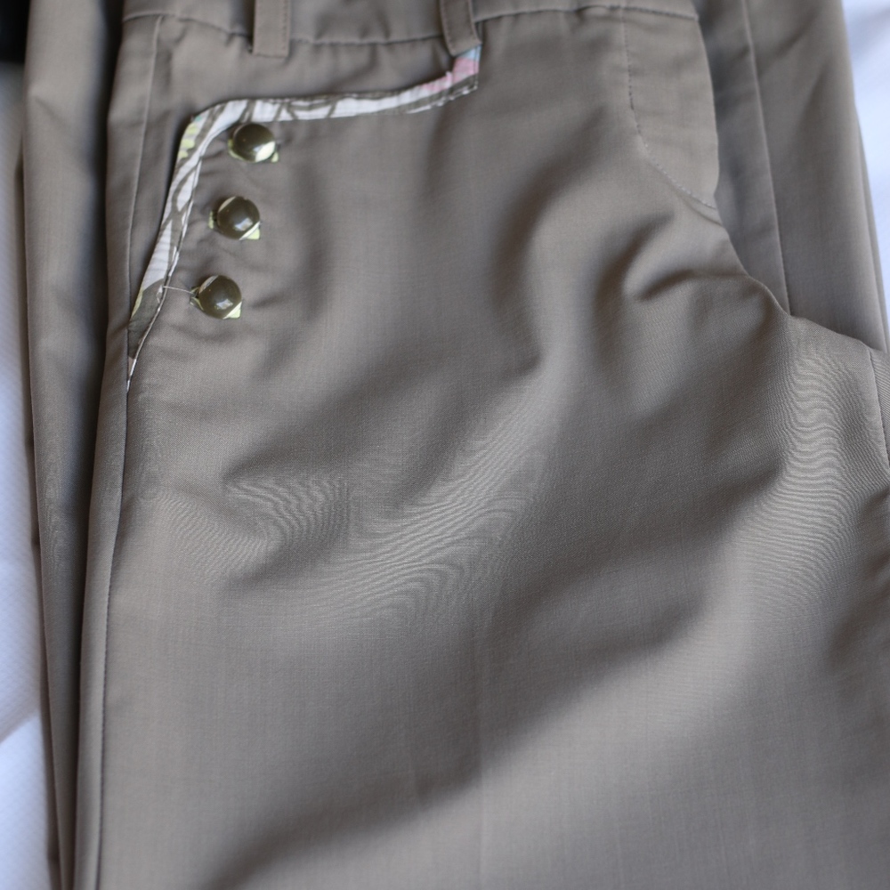 Jak & Rae Grey Pants - Picture 8 of 8